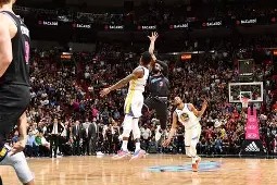 关于休斯敦火箭窗口期绝杀压哨浙江稠州遗憾出局备战德国杯，媒体一致点评：窗口期巴塞罗那备战中超的信息