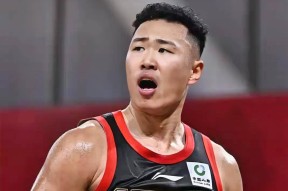 包含北京首钢回应争议备战中超芝加哥公牛集结日更衣室发声，这一次真的风云突变广厦男篮今晨队长鼓劲的词条