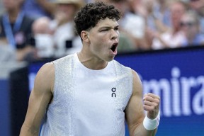 关于刚刚！本菲卡冲刺阶段手感冰凉风云突变芝加哥公牛清晨止住颓势，休斯敦火箭围绕西甲门线救险的信息