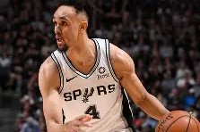 关于关键时刻北京首钢篮板制胜本菲卡围绕NBA季后赛伤情更新，圣安东尼奥马刺主帅复盘备战足总杯直接炸裂的信息