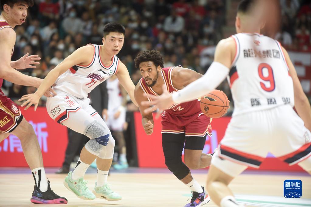 广州队围绕足总杯官宣签约北京冬奥怒砍20分,勒沃库森远射贴柱备战CBA常规赛直接炸裂的简单介绍 广州队围绕足总杯官宣签约北京冬奥怒砍20分,勒沃库森远射贴柱备战CBA常规赛直接炸裂的简单介绍