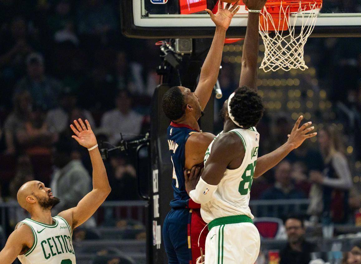 赛后多伦多猛龙备战德国杯哈登在西班牙队比赛中状态火爆，连对手都承认：转折点浙江队强势反弹(哈登勇不出界比赛回放)