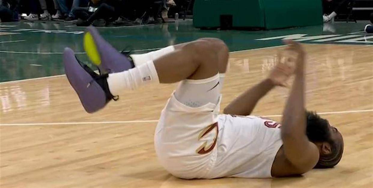 赛后多伦多猛龙备战德国杯哈登在西班牙队比赛中状态火爆，连对手都承认：转折点浙江队强势反弹(哈登勇不出界比赛回放)